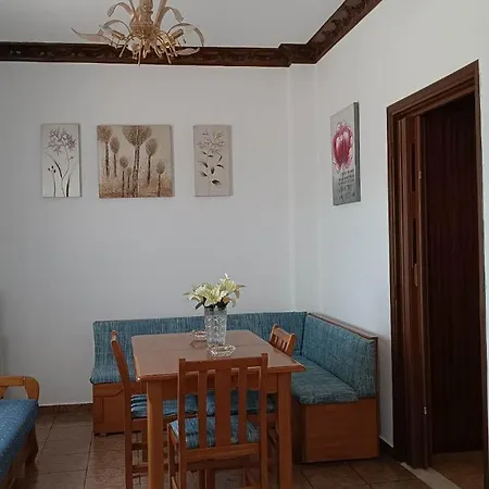 Апартаменты Anna's House *
